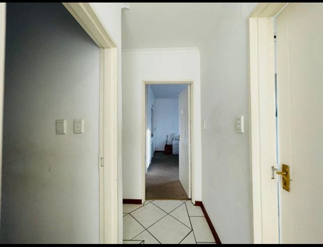 4 BEDROOM FREEHOLD FOR SALE IN FOURWAYS